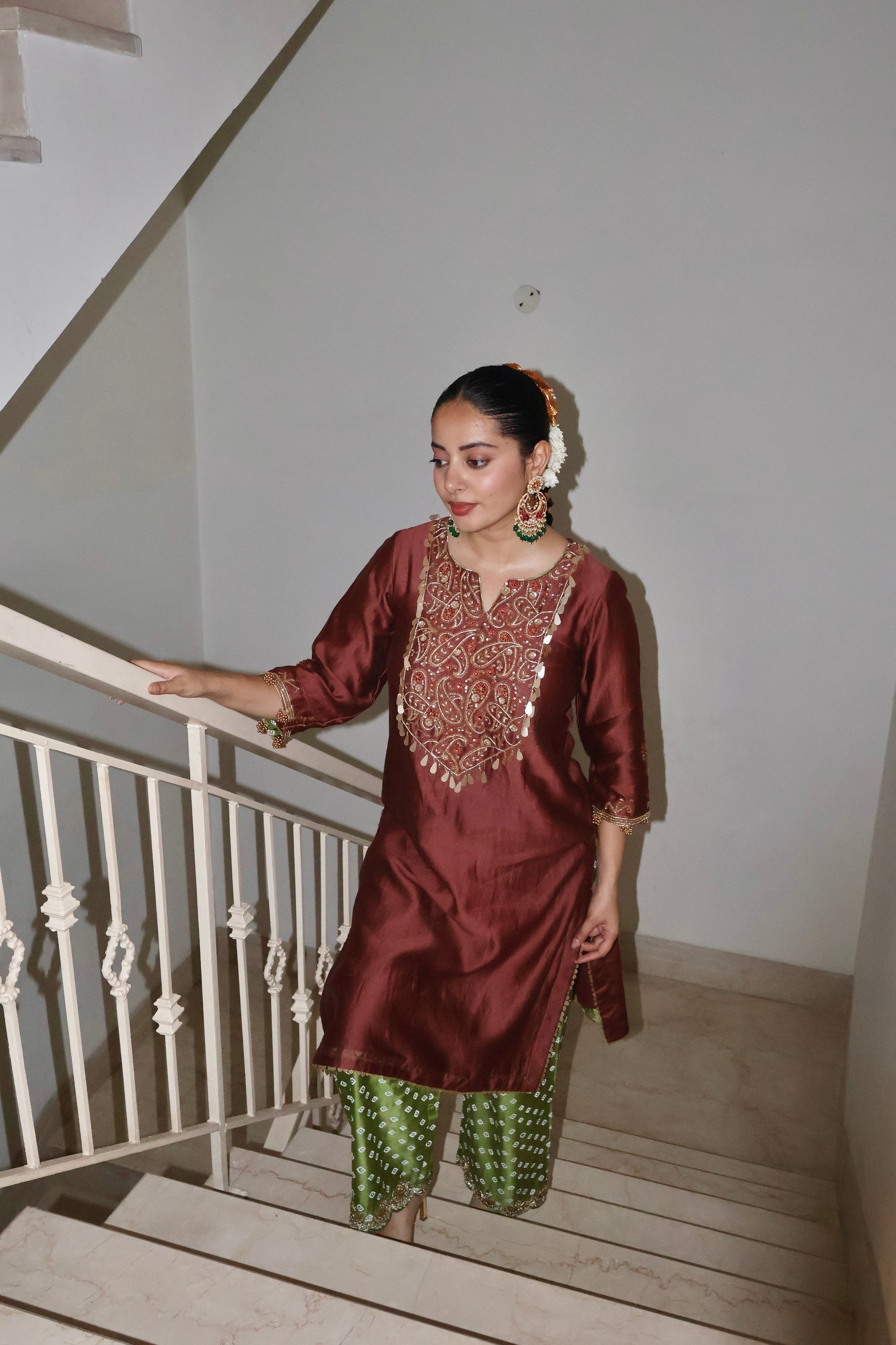 MAROON AND GREEN EMBROIDERED KURTA SET