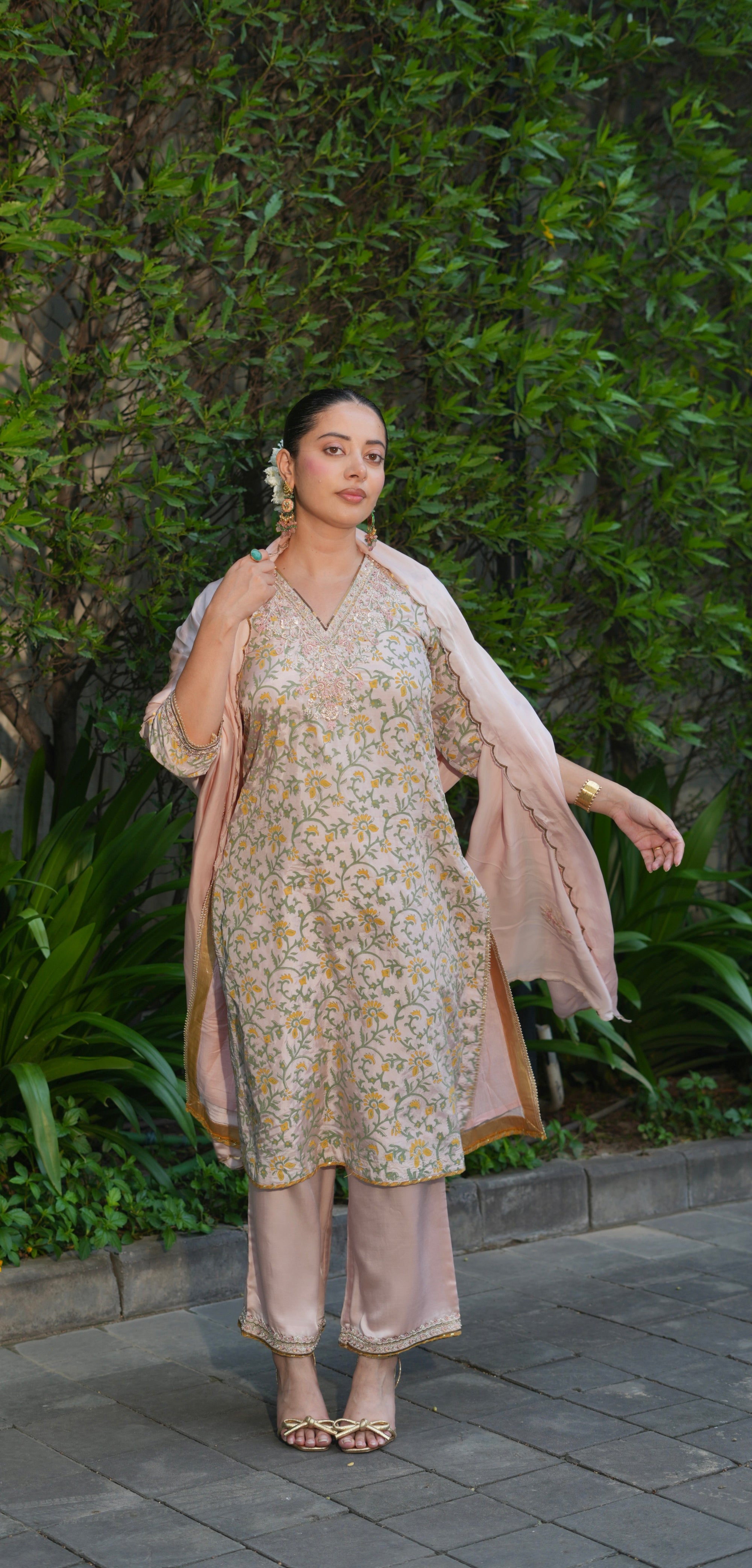 ROSE PINK EMBROIDERED KURTA SET