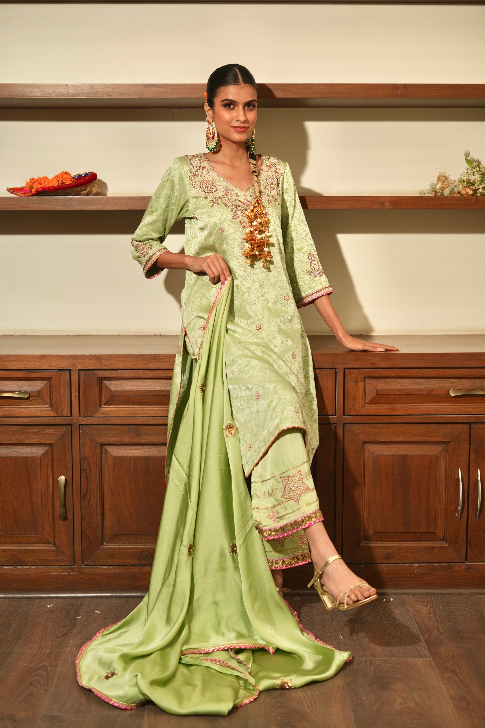 GREEN SILK EMBROIDERED KURTA SET
