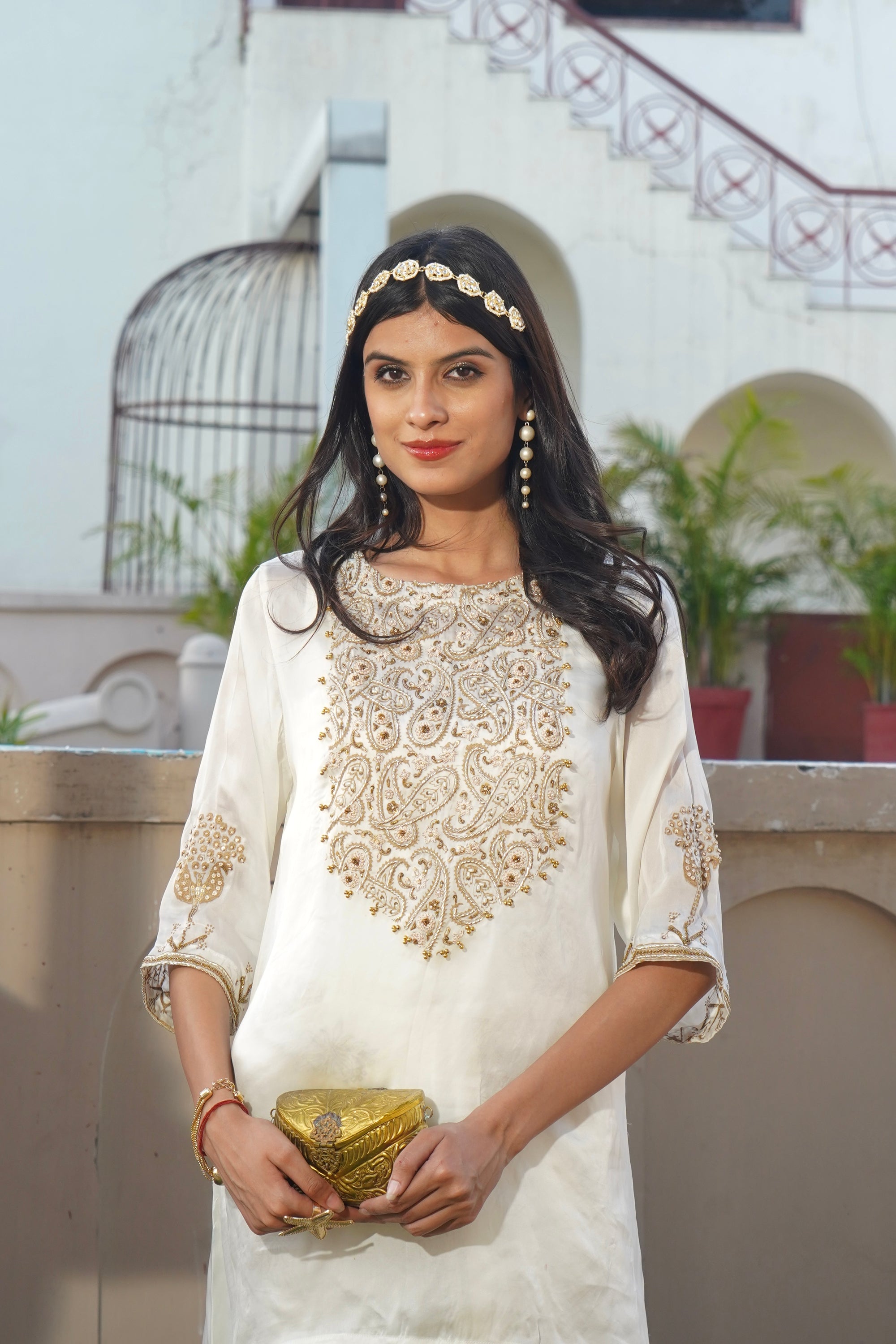 IVORY EMBROIDERED SKIRT SET