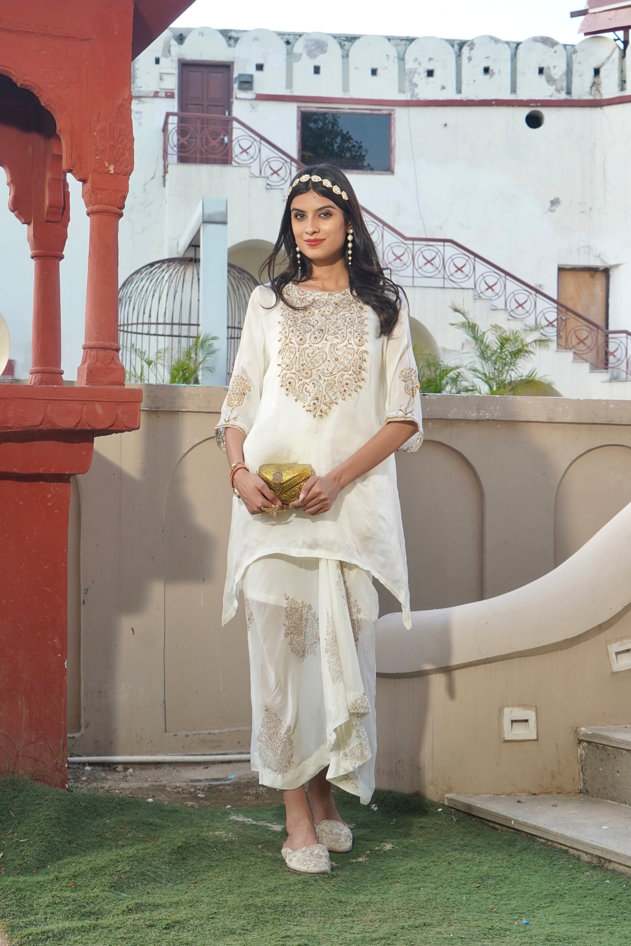 IVORY EMBROIDERED SKIRT SET