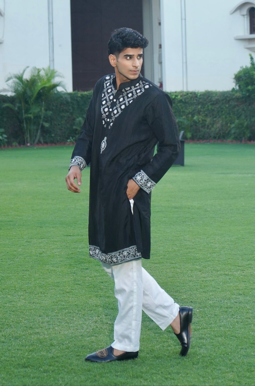 BLOOMING BLACK KURTA SET