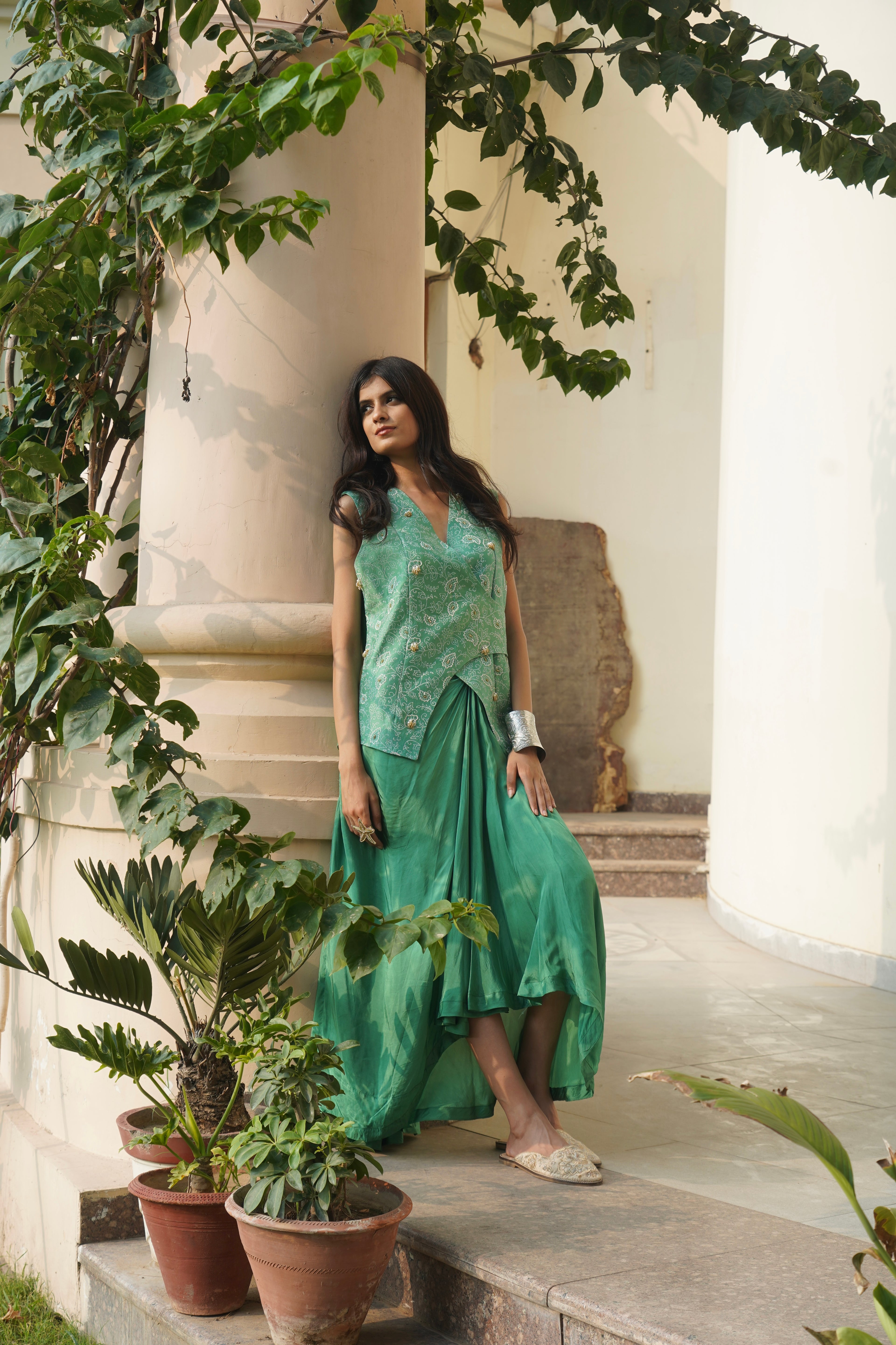 BOTANICAL EMBROIDERED SKIRT SET