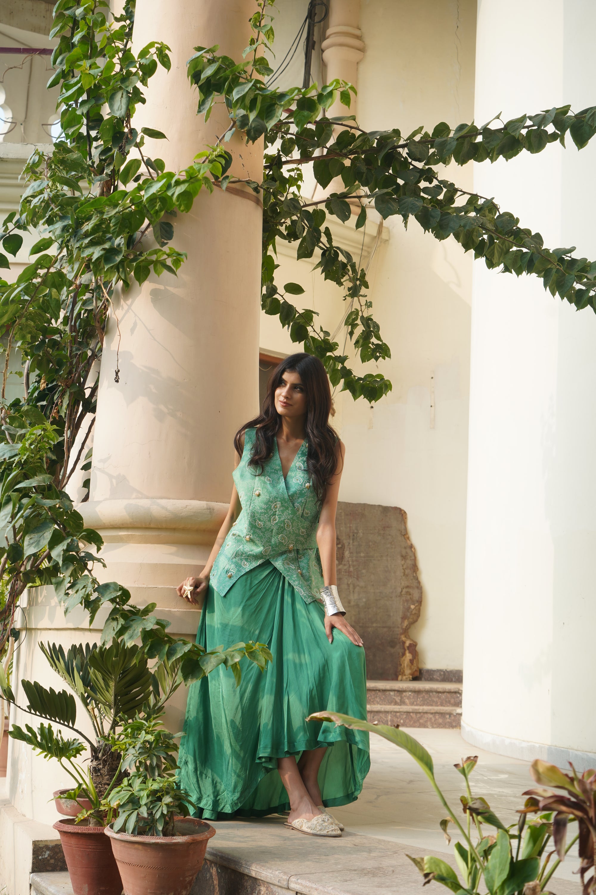 BOTANICAL EMBROIDERED SKIRT SET