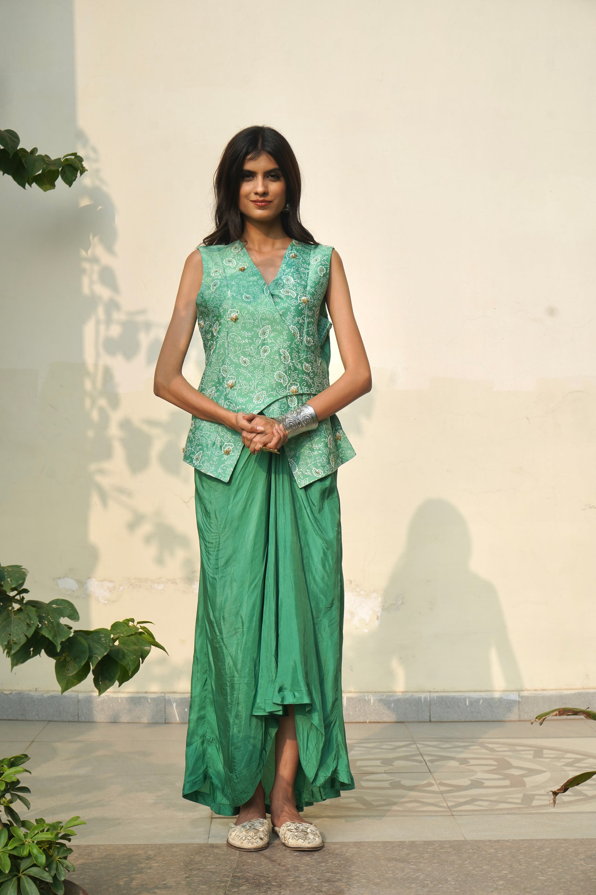 BOTANICAL EMBROIDERED SKIRT SET