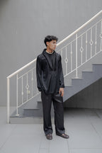 THE BLACK CASCADE SHIRT