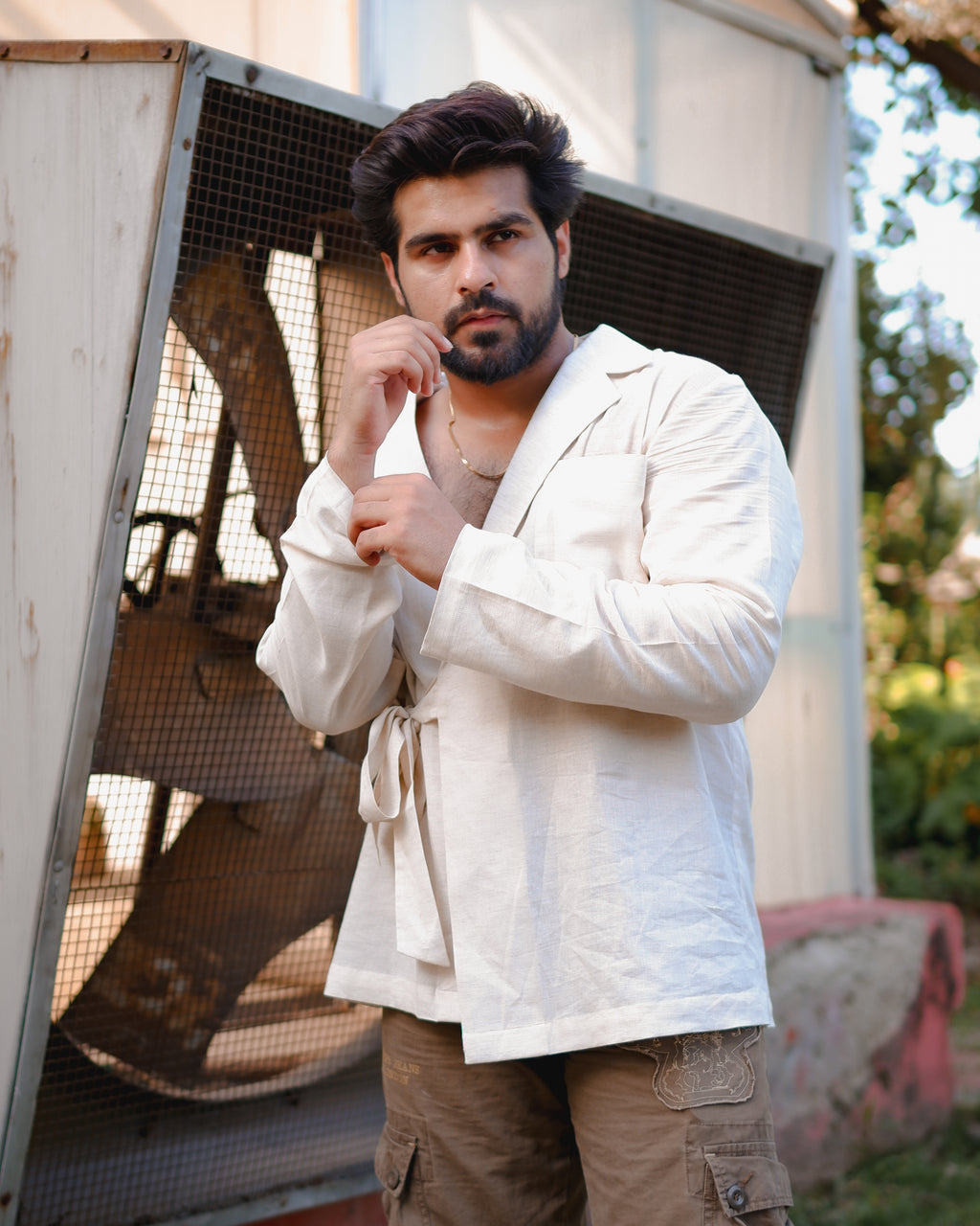 THE WRAP SHIRT IN BEIGE