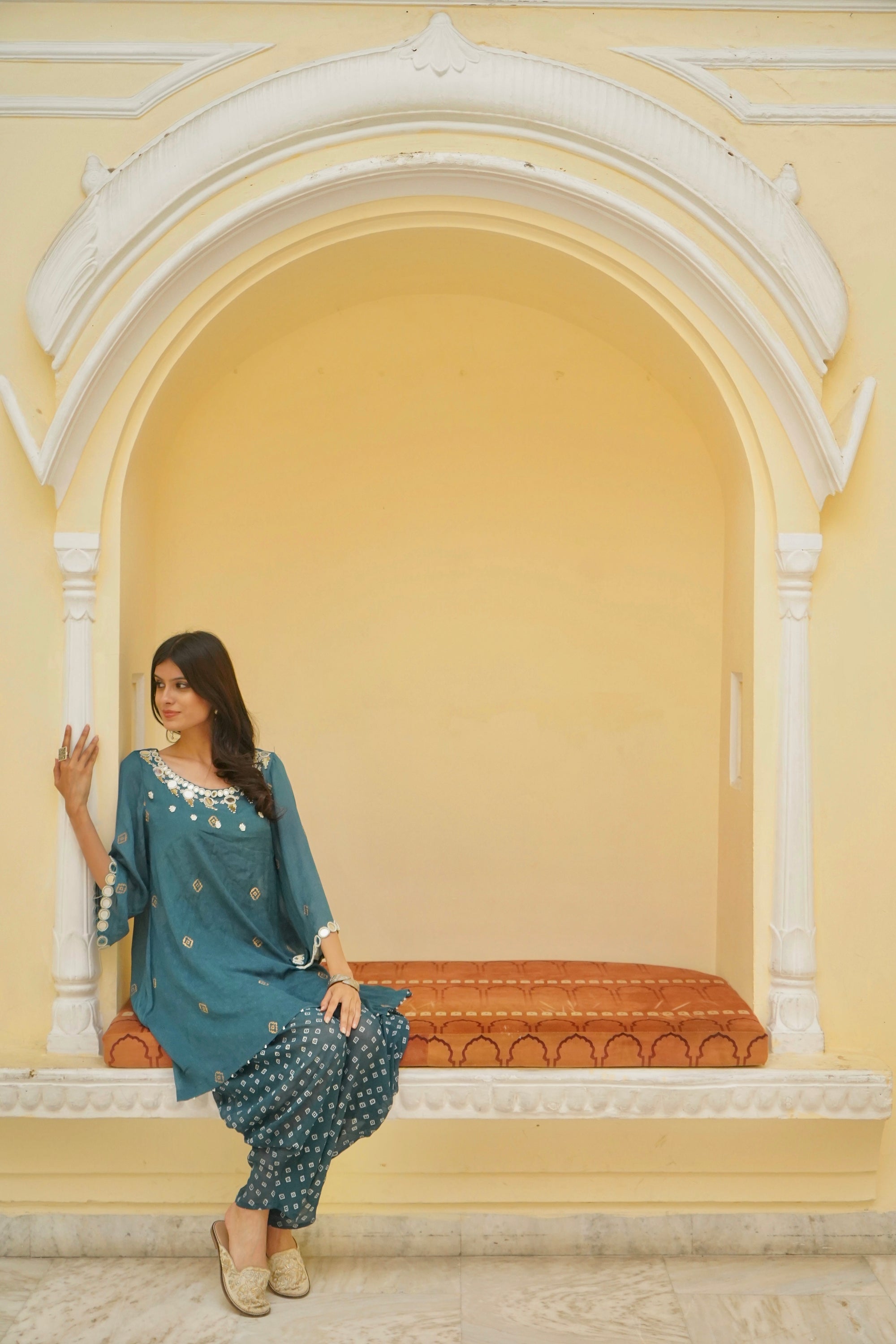 PEACOCK BLUE EMBROIDERED KURTA SET