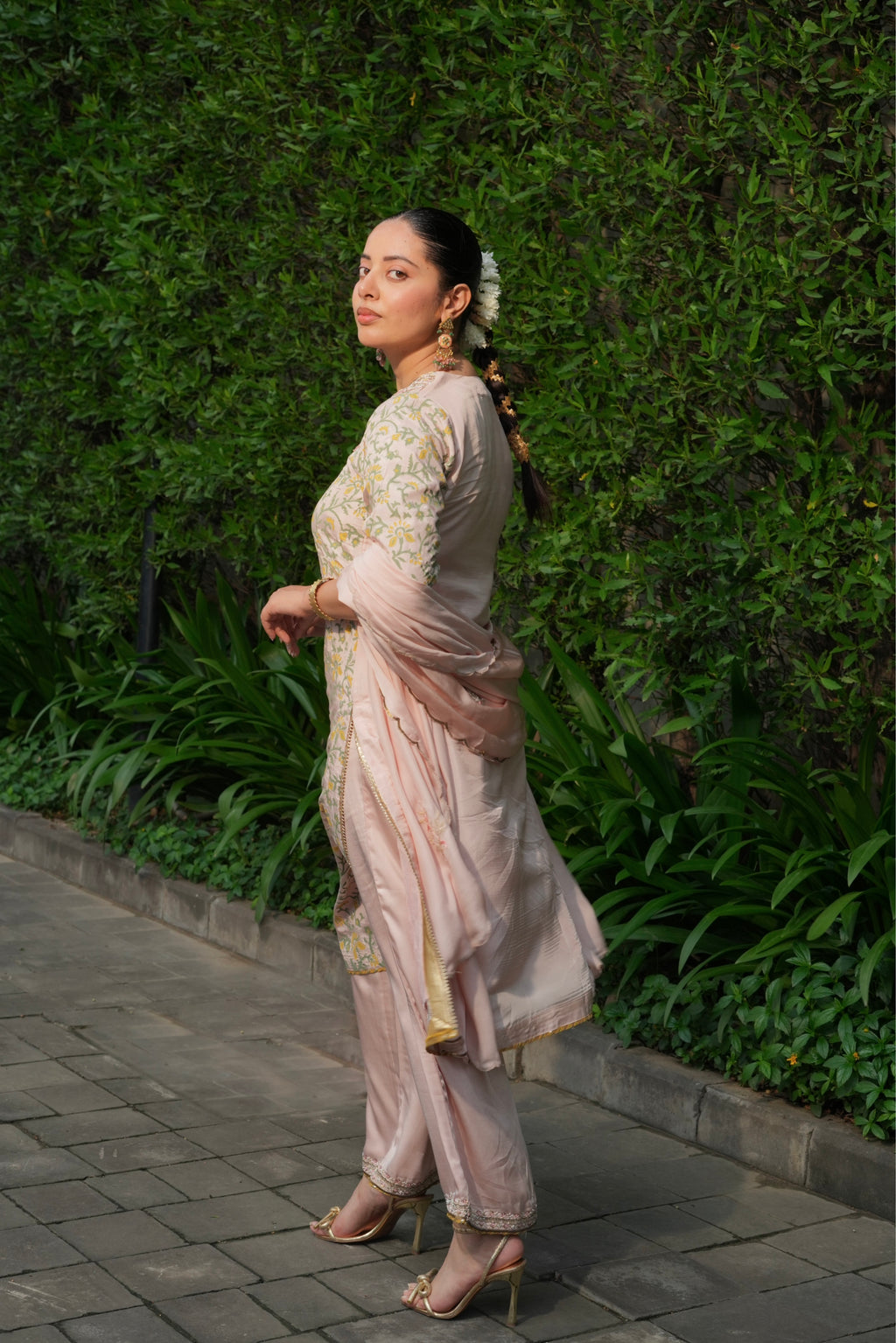 ROSE PINK EMBROIDERED KURTA SET