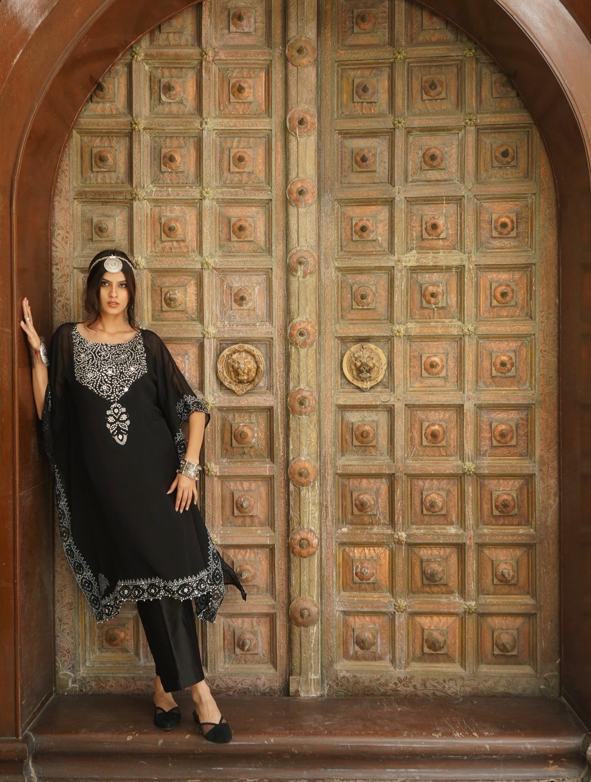 BLACK BANDHANI KAFTAN SET
