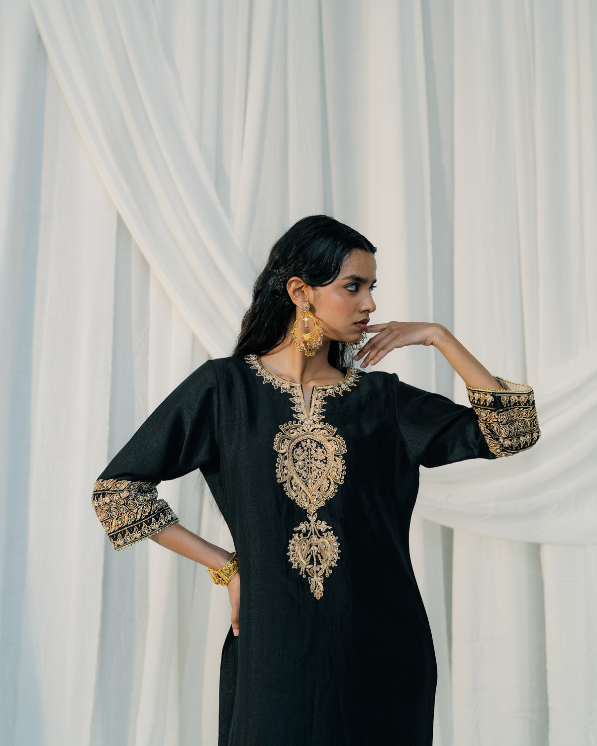THE GILDED NOIR KAFTAN