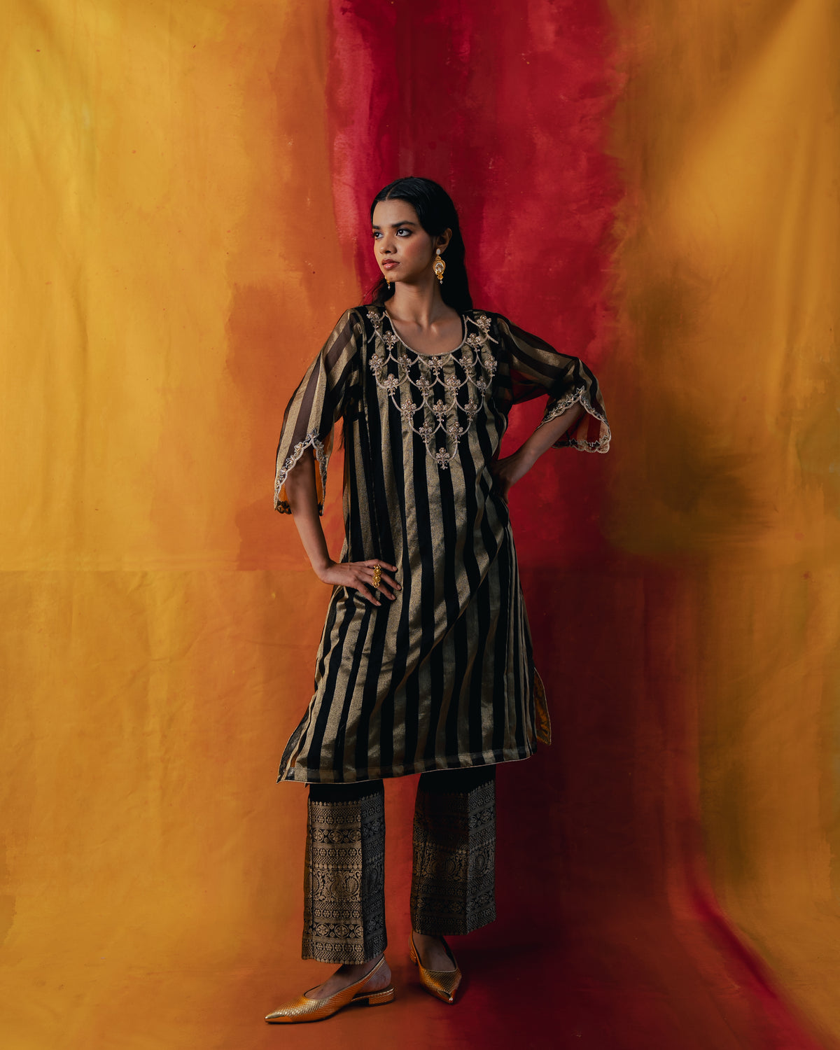 RHAPSODY KURTA SET IN BLACK